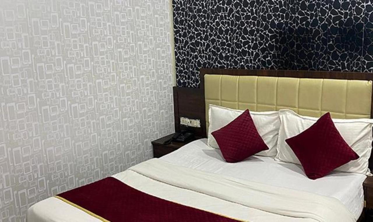 Hotel Fabexpress Ashirwad Residency Bombay Esterno foto